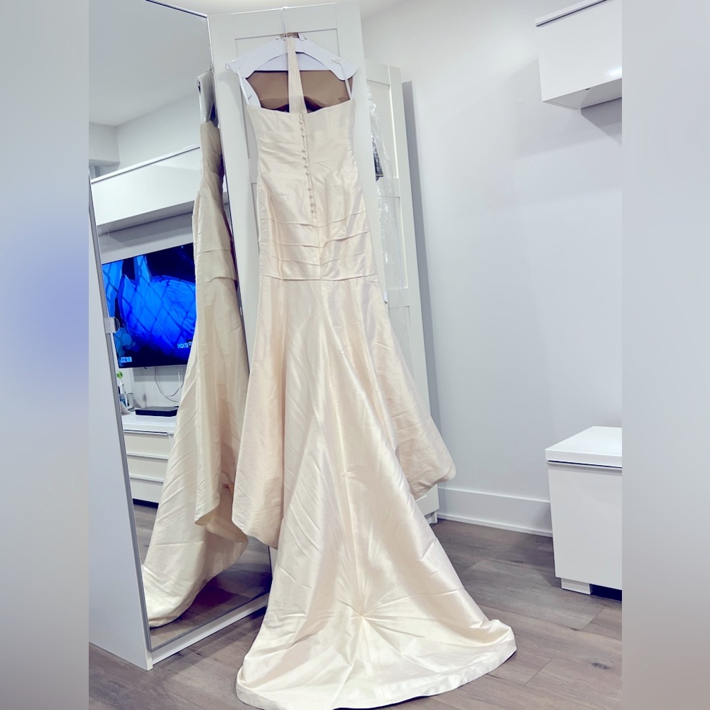 Simple Silk wedding gown